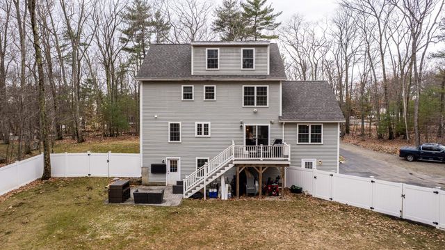 18 Piscataqua Road, Dover, NH 03820