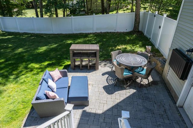 18 Piscataqua Road, Dover, NH 03820