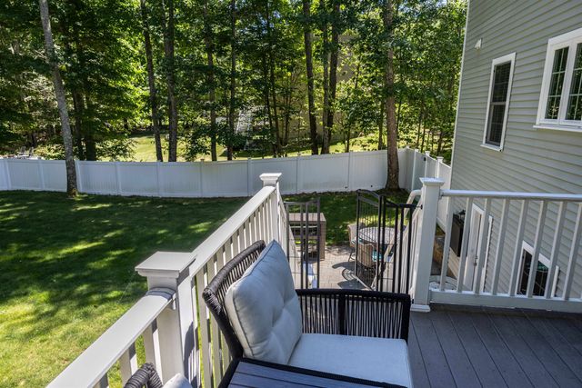 18 Piscataqua Road, Dover, NH 03820