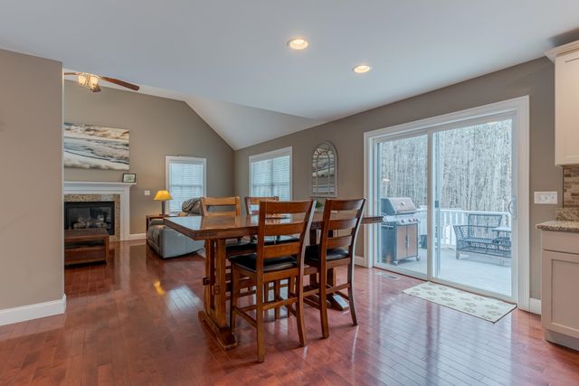 18 Piscataqua Road, Dover, NH 03820