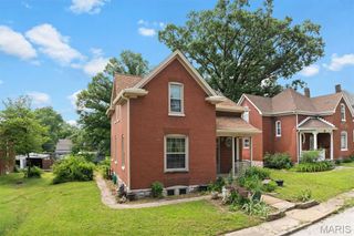 205 Voss Place, Belleville, IL 62220