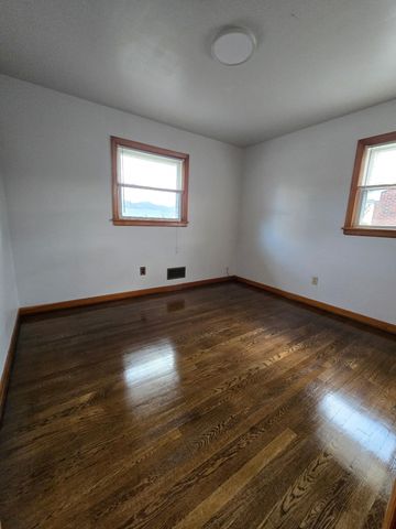 1407 Longview AVE, Salem, VA 24153