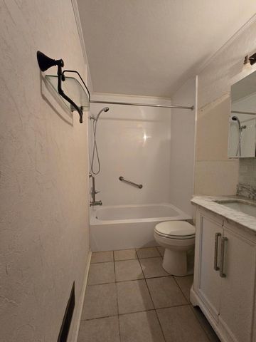 1407 Longview AVE, Salem, VA 24153