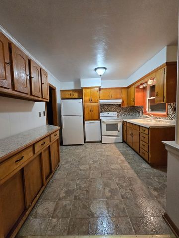 1407 Longview AVE, Salem, VA 24153