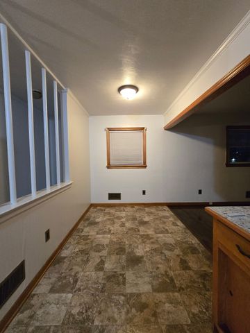 1407 Longview AVE, Salem, VA 24153