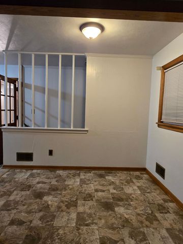 1407 Longview AVE, Salem, VA 24153