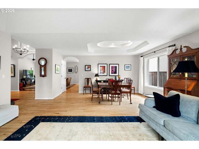 28558 Sw MEADOWS Loop, Wilsonville, OR 97070