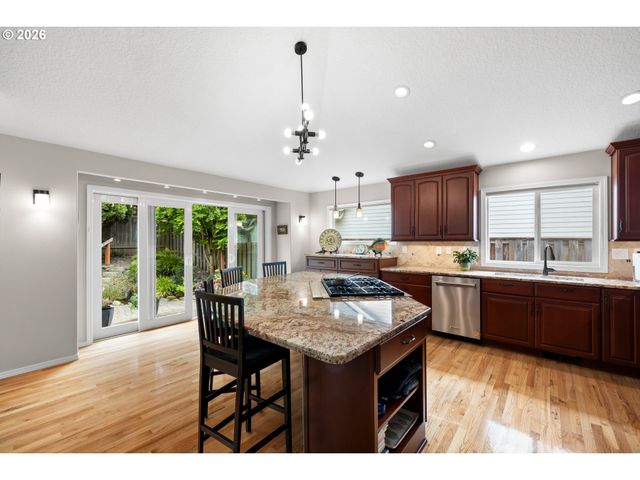 28558 Sw MEADOWS Loop, Wilsonville, OR 97070