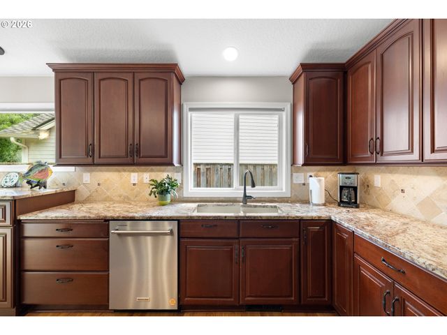 28558 Sw MEADOWS Loop, Wilsonville, OR 97070