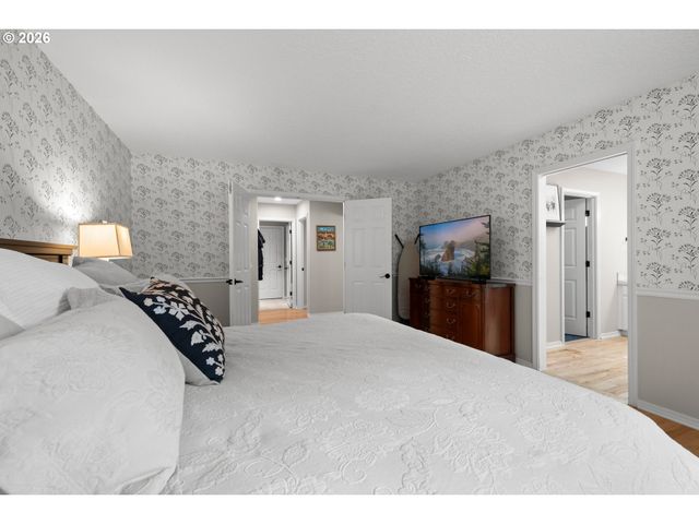 28558 Sw MEADOWS Loop, Wilsonville, OR 97070