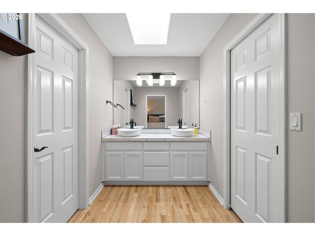 28558 Sw MEADOWS Loop, Wilsonville, OR 97070