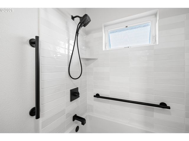 28558 Sw MEADOWS Loop, Wilsonville, OR 97070