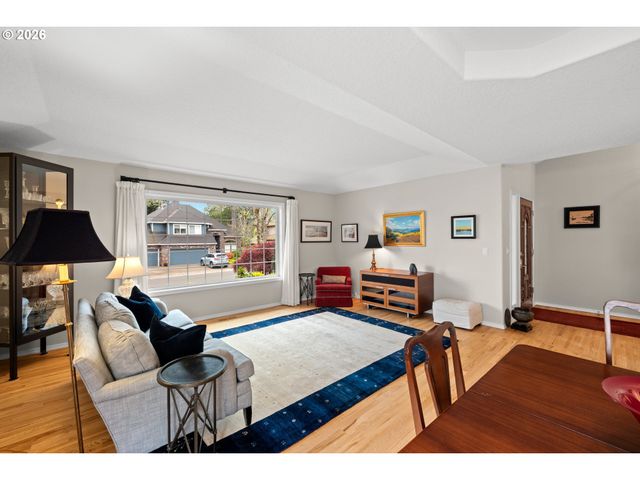 28558 Sw MEADOWS Loop, Wilsonville, OR 97070