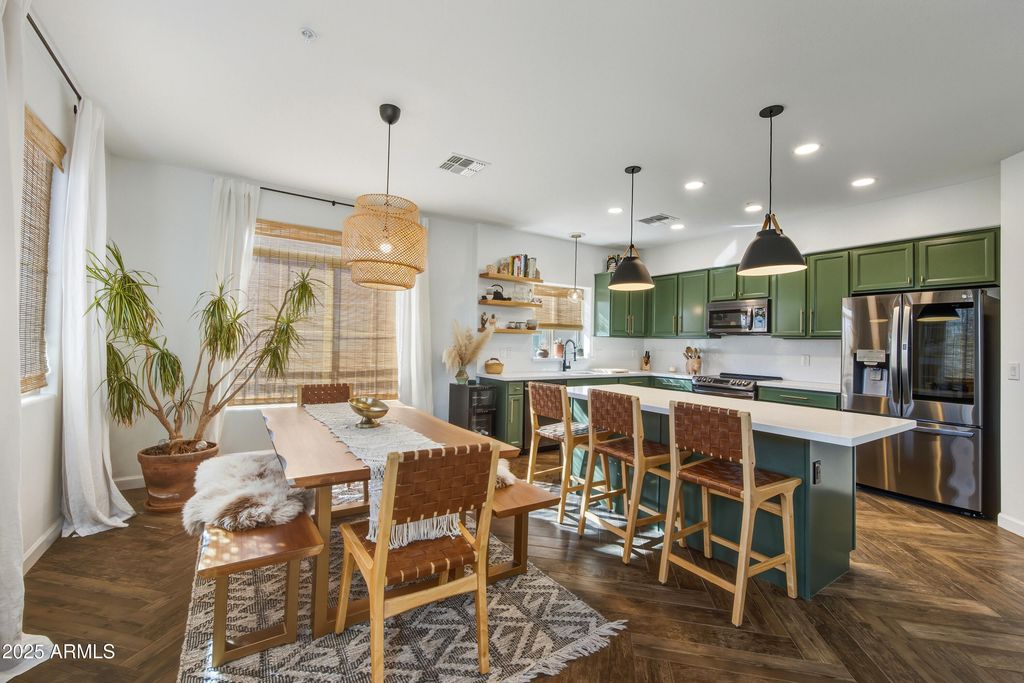 240 W JUNIPER Avenue 1069, Gilbert, AZ 85233