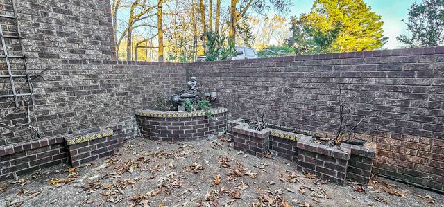 2265 EASTON DR, Memphis, TN 38016