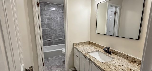 2265 EASTON DR, Memphis, TN 38016