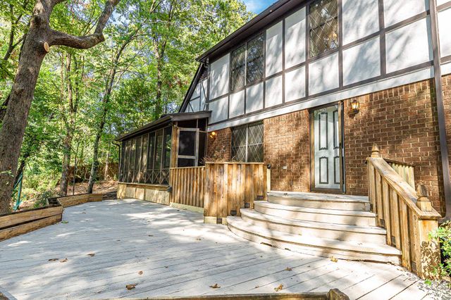 2265 EASTON DR, Memphis, TN 38016