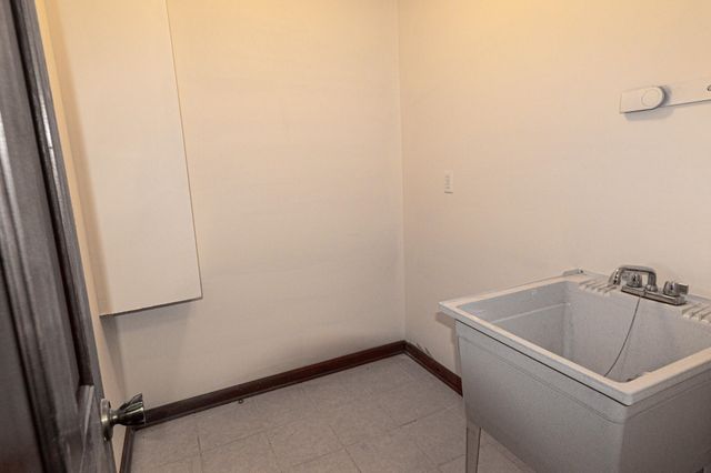 2265 EASTON DR, Memphis, TN 38016