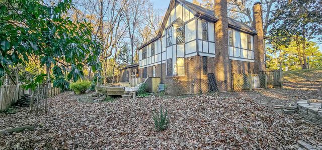 2265 EASTON DR, Memphis, TN 38016