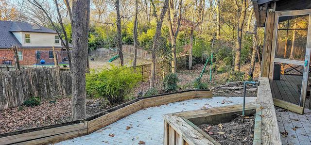 2265 EASTON DR, Memphis, TN 38016