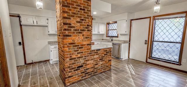 2265 EASTON DR, Memphis, TN 38016