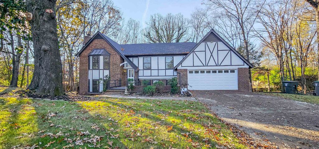 2265 EASTON DR, Memphis, TN 38016