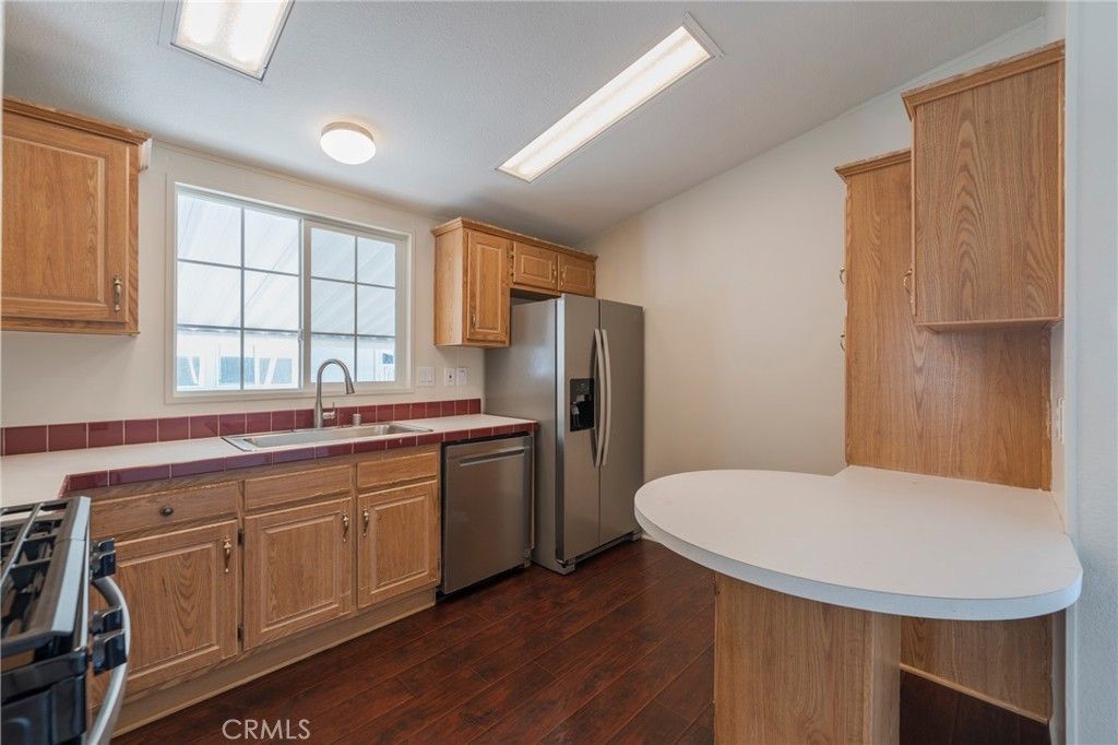 Image 7 of property listing at 1051 Site 197, Brea, CA 92821