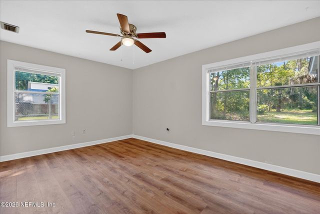 2085 MILLS Road, Jacksonville, FL 32216
