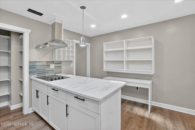 2085 MILLS Road, Jacksonville, FL 32216