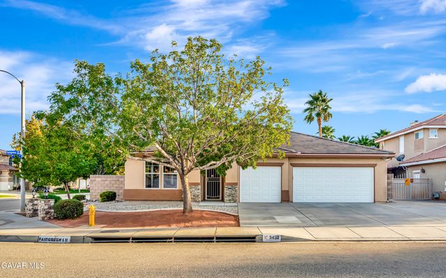 3452 Fairgreen Lane, Palmdale, CA 93551
