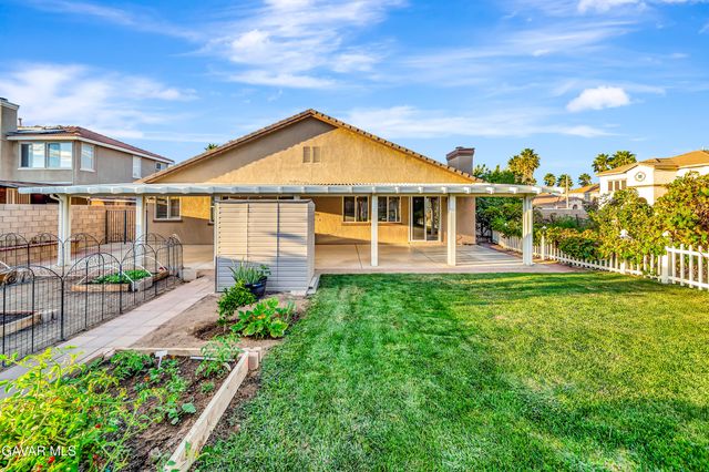 3452 Fairgreen Lane, Palmdale, CA 93551