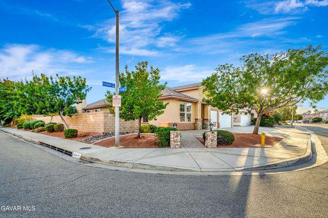 3452 Fairgreen Lane, Palmdale, CA 93551