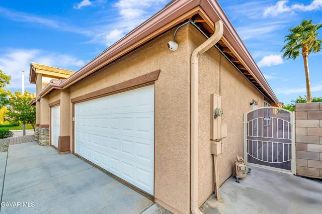 3452 Fairgreen Lane, Palmdale, CA 93551