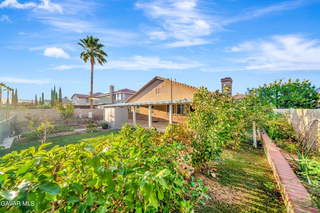 3452 Fairgreen Lane, Palmdale, CA 93551