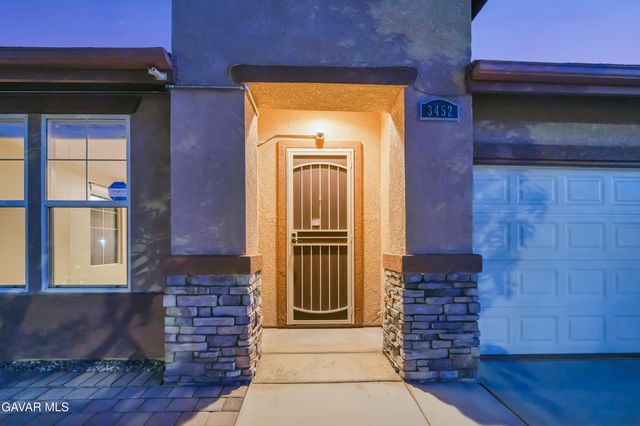 3452 Fairgreen Lane, Palmdale, CA 93551