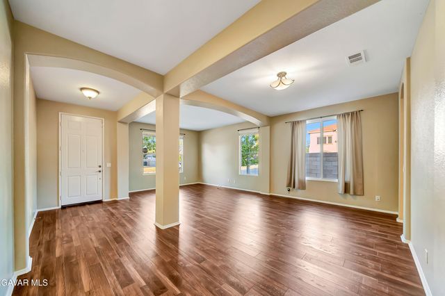 3452 Fairgreen Lane, Palmdale, CA 93551