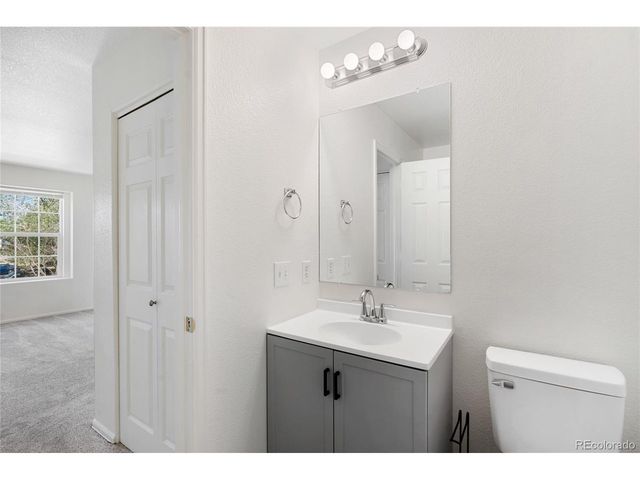 1276 S Zeno Cir E, Aurora, CO 80017