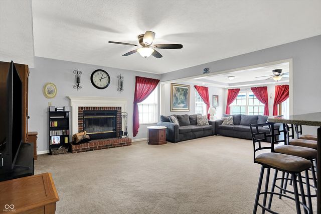 3065 Brixton Drive, Greenwood, IN 46142