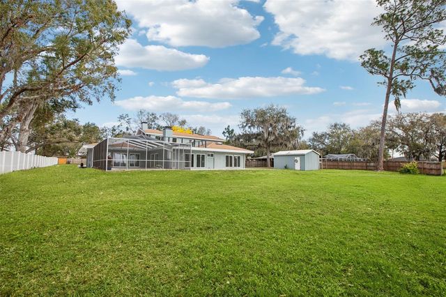 20 LAKE IDYLWILD DRIVE N, Winter Haven, FL 33881