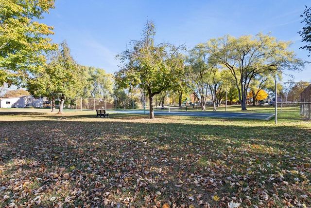 11927 Vintage Street NW, Coon Rapids, MN 55433