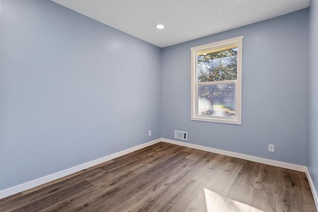 11927 Vintage Street NW, Coon Rapids, MN 55433