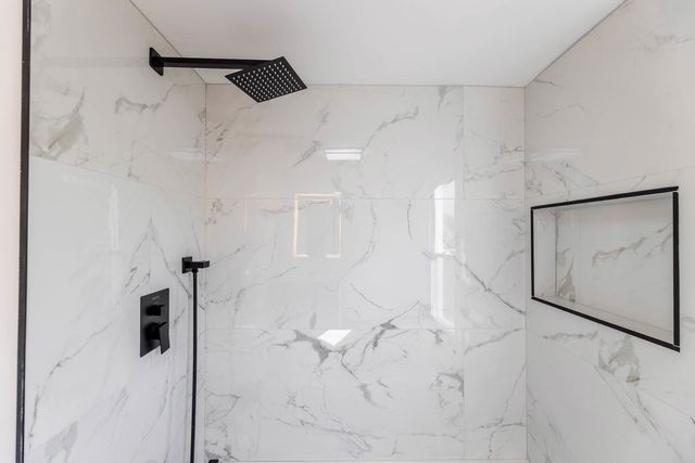 6742 S Carpenter Street, Chicago, IL 60621