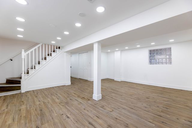 6742 S Carpenter Street, Chicago, IL 60621