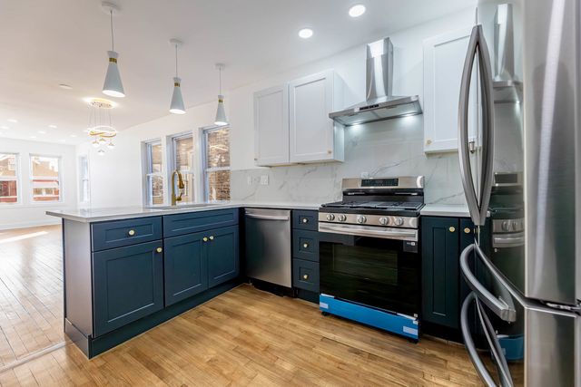 6742 S Carpenter Street, Chicago, IL 60621