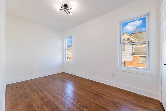 6742 S Carpenter Street, Chicago, IL 60621