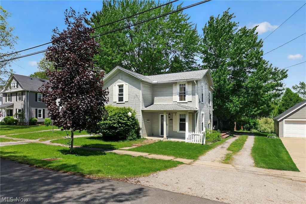 104 Court Street, Canfield, OH 44406