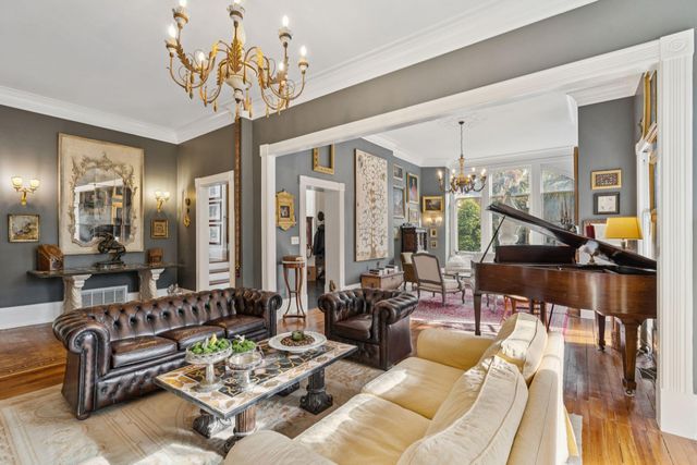 40 Montagu Street, Charleston, SC 29401