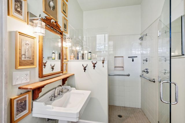 40 Montagu Street, Charleston, SC 29401