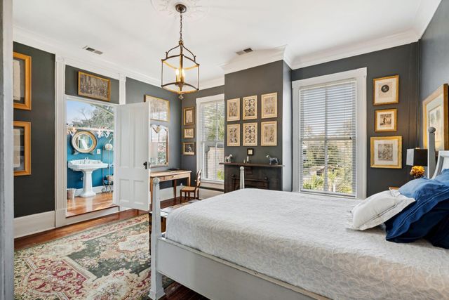 40 Montagu Street, Charleston, SC 29401