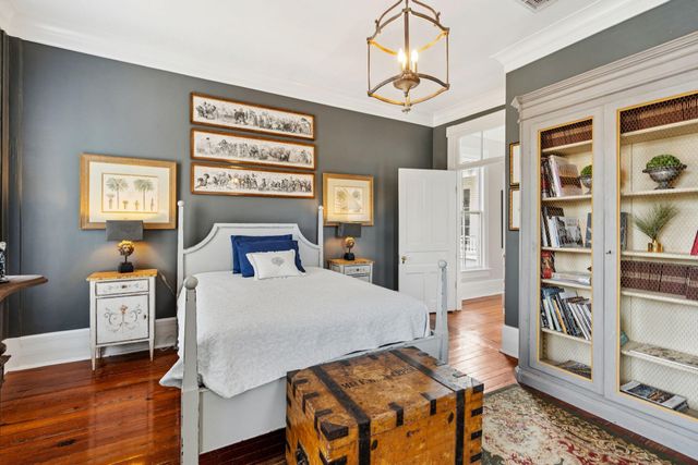 40 Montagu Street, Charleston, SC 29401